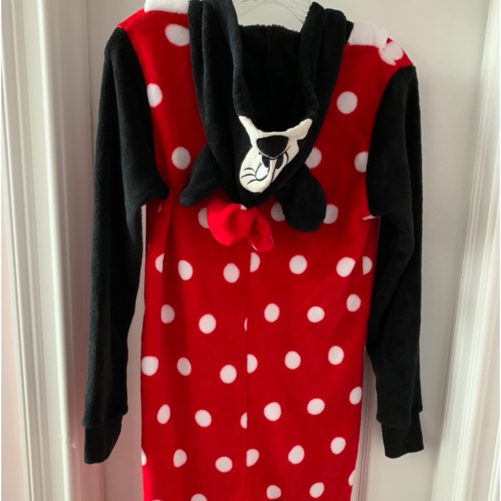 EUC DISNEY MINNIE MOUSE W/BOW ONESIE SLEEPWEAR SIZE SMALL BUT EASILY FITS MEDIUM